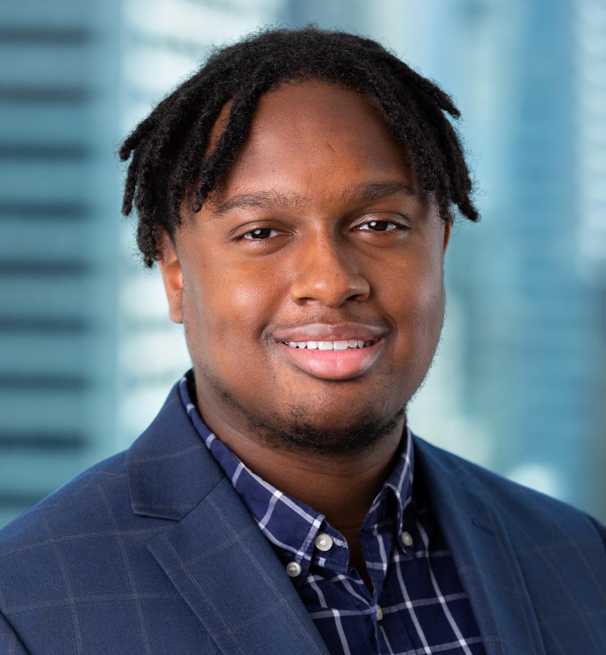 Headshot photo of Jeffrey Esperance